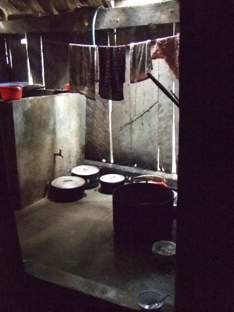 105Kitchen and toilet