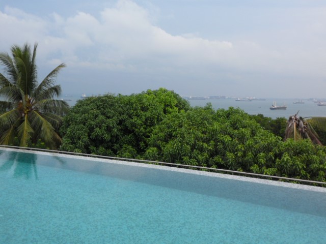 Views overlooking the ocean from the sky pool