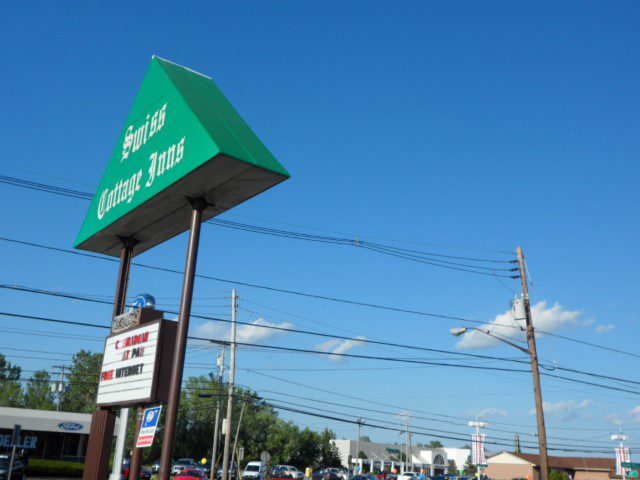 Swiss Cottage Inns enroute to Niagara Falls