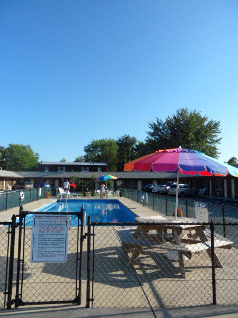 Outdoor Swimming pool @ Swiss Cottage Inns