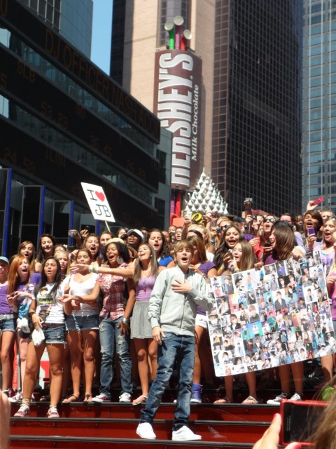 Another view of Justin Bieber's Flash Mob at NYC
