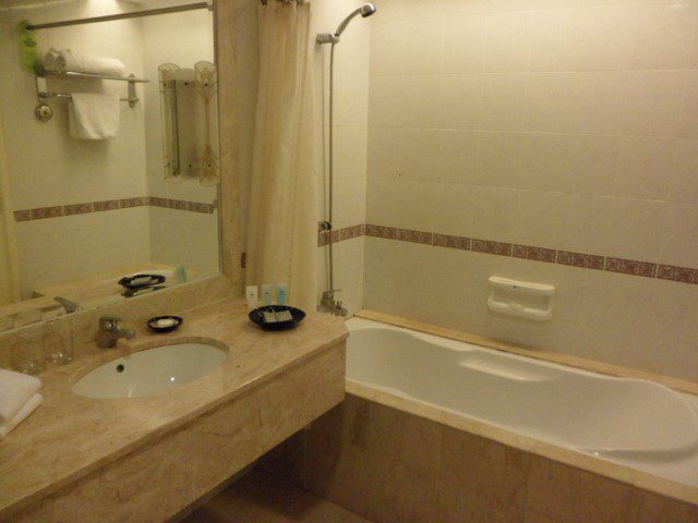 Bathroom Hotel Equatorial Melaka