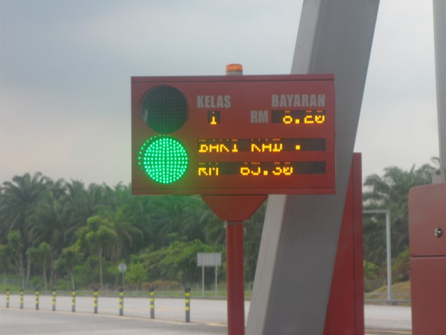Price of toll from Singapore to Desaru via the Senai Desaru Expressway