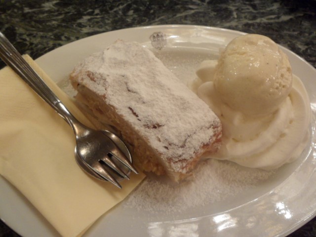 Apple Strudel with Vanilla ice cream (Municipal House Cafe Prague)