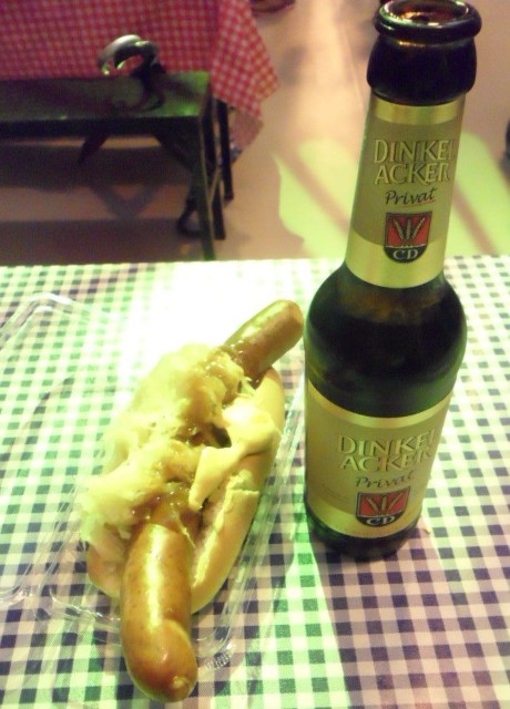 Free bratwurst and lager @ S One Expo