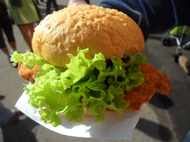 Crispy Pork Schnitzel Burger 4.9 euros (Oktoberfest Munich)