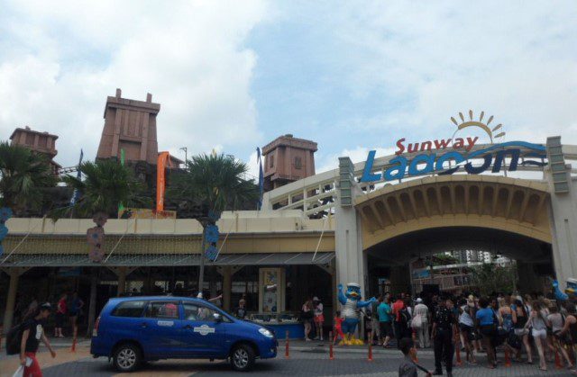 Entrance of Sunway Lagoon