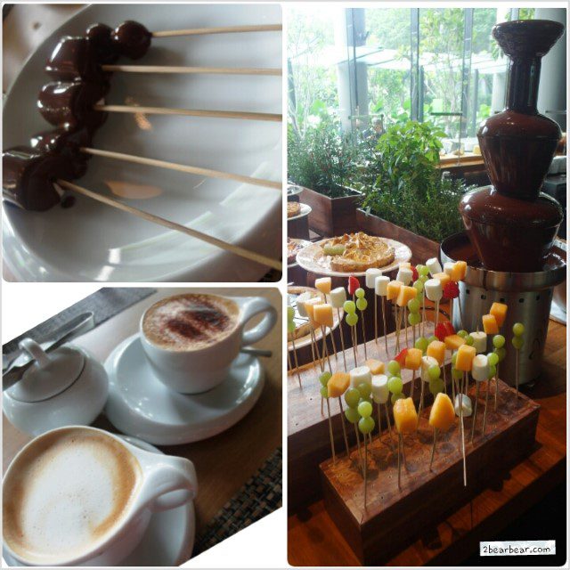 Lime restaurant's chocolate fondue!