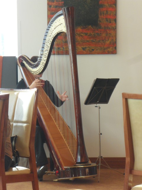 Live music of the harp for breakfast at Intercontinental Warsaw Downtown Restaurant?! Class and elegance...