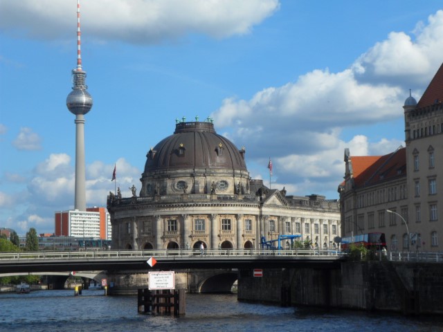 Walking along Spree River to Berlin TV Tower - Past the Boden Museum