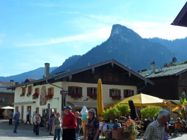 Alps (The Kofel : Oberammergau Matterhorn) and the ice cream shop