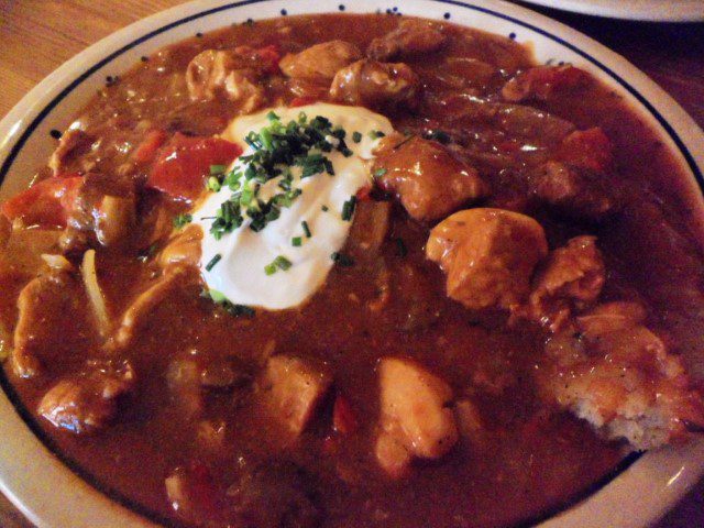 Hungarian Pancake with Goulash & Pork Stew (32zl)