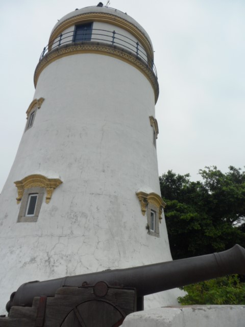 Guia Lighthouse and Canon