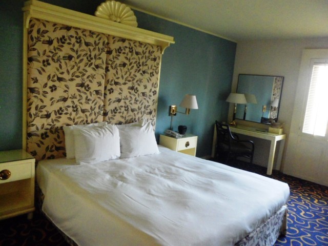 King Sized Bed Regency Hotel Macau