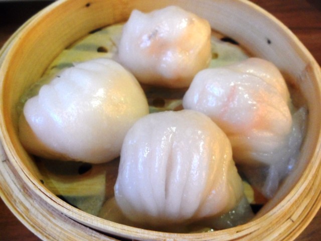 Har gau (Prawn Dumplings) - 26 MOP (2 prawns in each har gau!!)