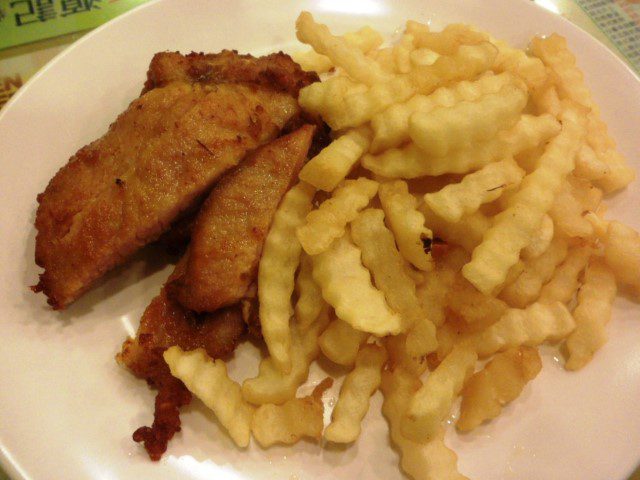 Pork with fries (77HKD)