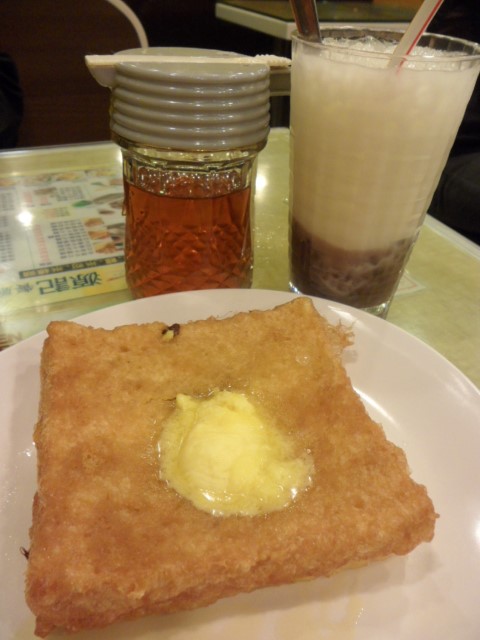 French Toast with Maple Syrup (18 HKD) / Red Bean Ice (21 HKD) - Desserts to round up the meal!