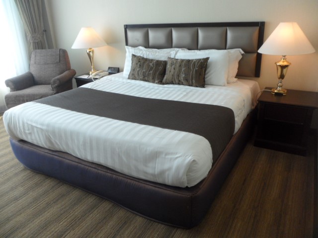 King Size Bed Katerina Hotel Batu Pahat