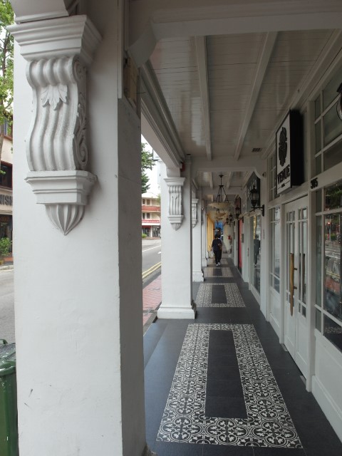 5 foot walkway - an iconic feature of chinese architecture
