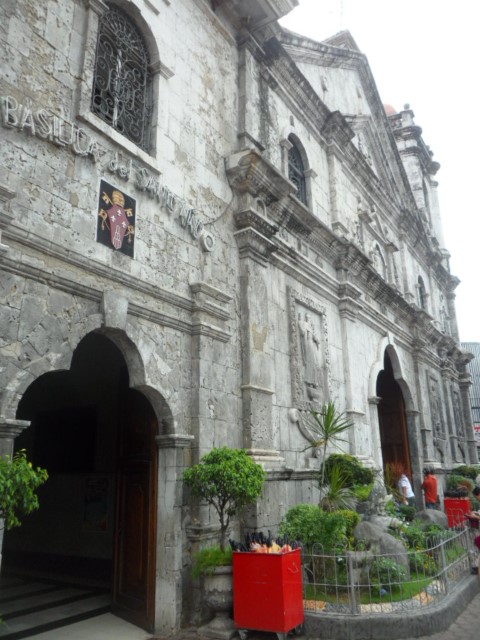 Basilica del Santo Nino - Short walk from Magellan's Cross