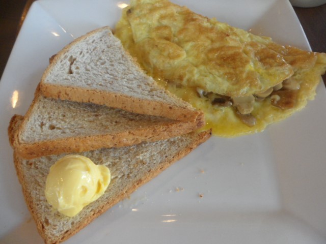 Bo's Coffee mushroom and cheese omelette with toast 150 peso