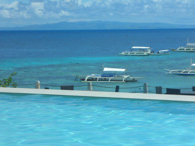 View of the bohol sea from the infinity pool Amorita Resort