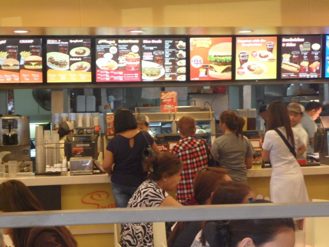 Our first visit to Jollibee in Cebu!