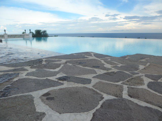  Arty shot of the infinity pool at Peacock Garden