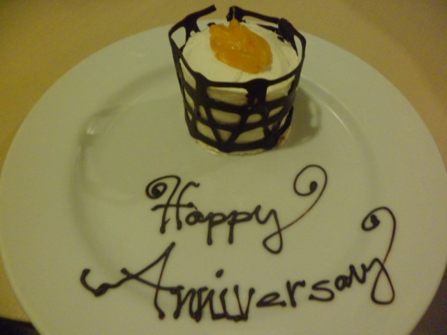 White chocolate mousse anniversary cake placed in our room when we went out for dinner SURPRISE!