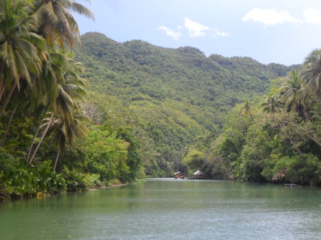 View of the mountains along loboc river