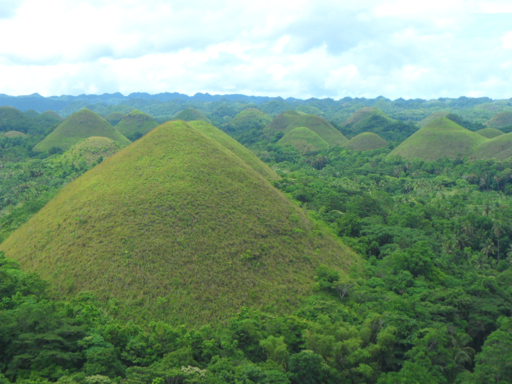 Chocolate Hills Things to do in Bohol