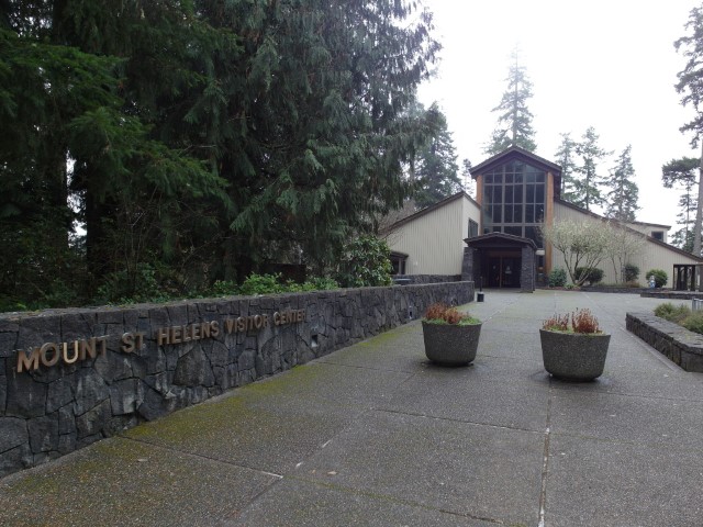 Mt St Helen's Visitor Centre - Closed on misty Christmas Day
