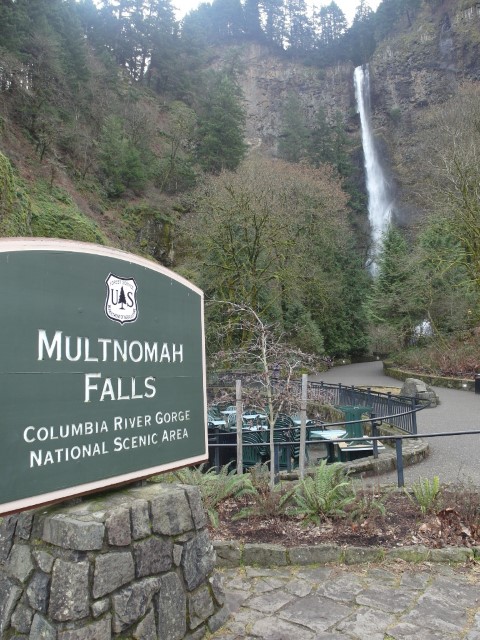 Multnomah Falls with the sign - 2nd highest all year round fall in USA