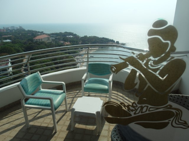 Balcony overlooking the private beach of Royal Cliff Hotels