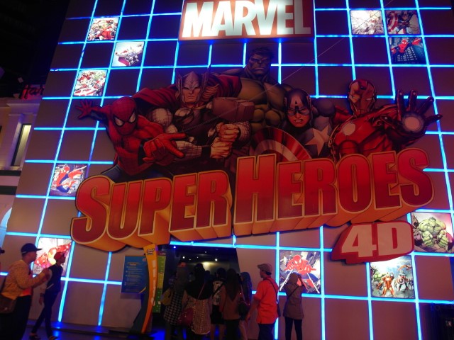 Marvel Superheroes - A 4D show which was really good. English show about 15 minutes long. Waited for about 45 minutes.