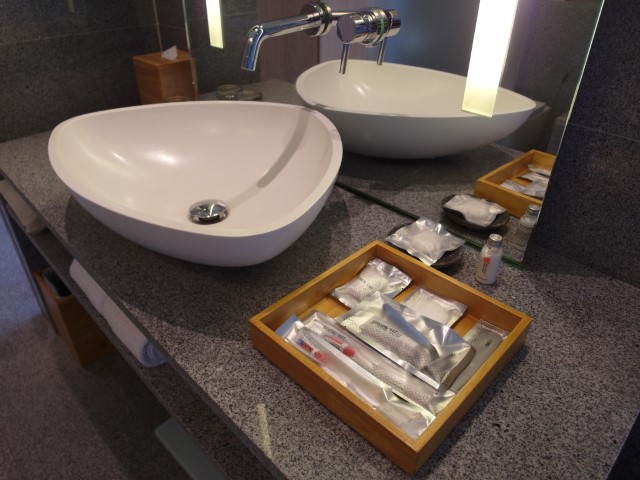Modern tear-drop-shaped sink