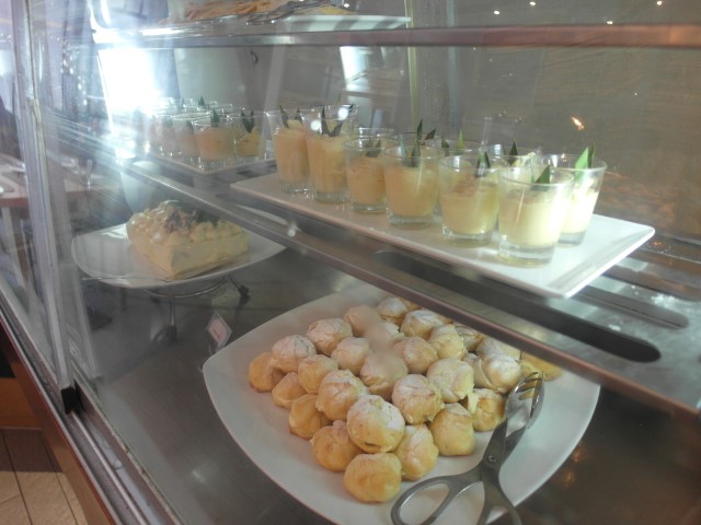 Straits Cafe Durian Pengat, Durian Cake, Durian Puff and Durian Crepe!