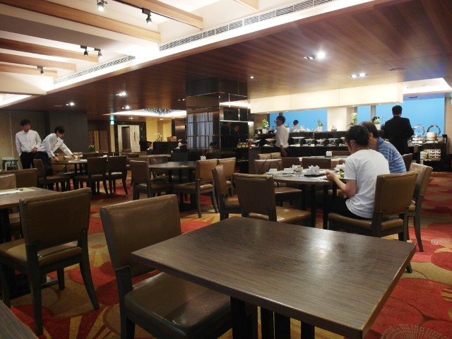 Spacious interior of Wonderful Cantonese Restaurant