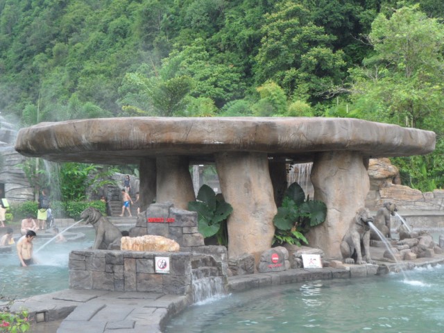 Saphira's Lair at 37degrees - Nice place to Chill out at night (Lost World Hot Springs and Spa Ipoh)