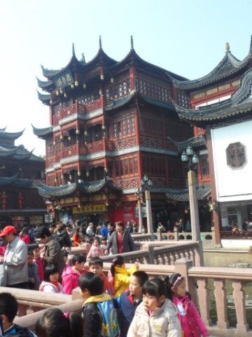 Jiuqu Bridge – Bridge with 9 bends @ Yu Garden