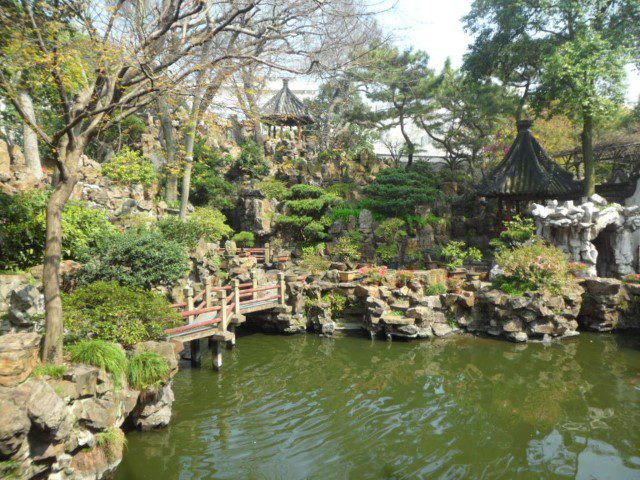 Picturesque Yu Garden Shanghai views