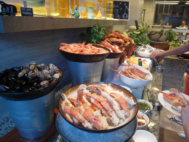 Fresh seafood at Makan@Jen