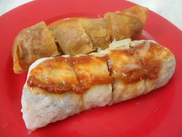 Fried and normal popiah for 3.8RM at Restoran Ipoh Kong Heng