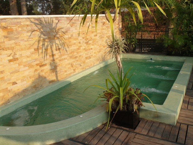 Private pool with jacuzzi - Royal Family Suite De Sarann Villa