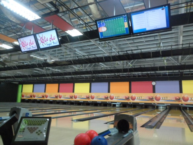 Bowling lanes at Superbowl Mydin Mall Ipoh