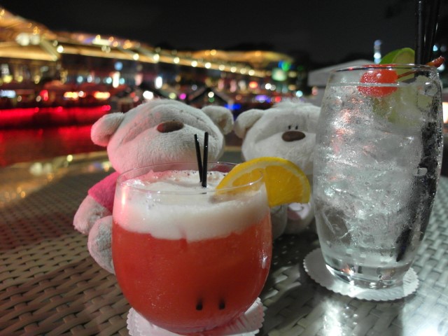 2bearbear chilling with cocktails by the Singapore River