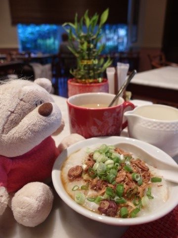 Crab porridge breakfast at Swissotel Merchant Court