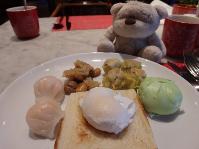 Poached eggs and dim sum breakfast