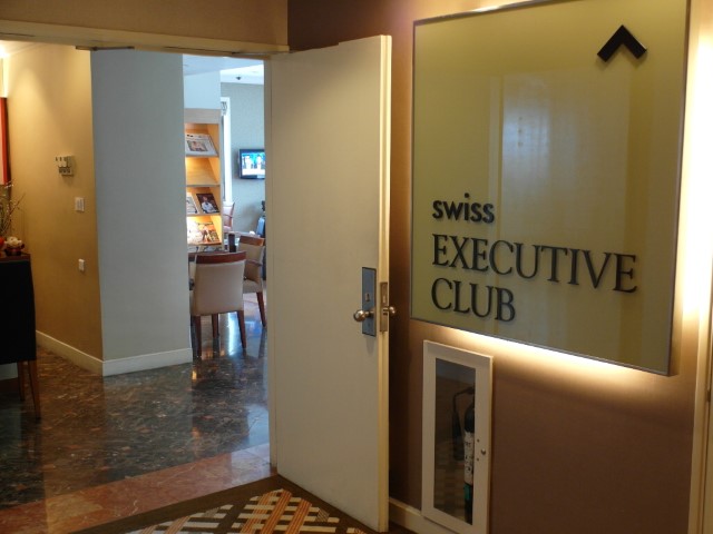 Swissotel Merchant Court Swiss Executive Club Cocktail Hours
