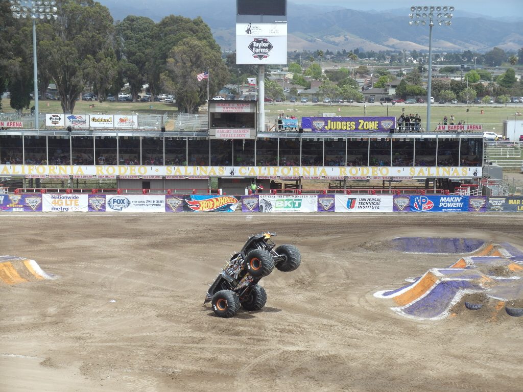 Max D Wheelie Winner Monster Jam Salinas 2016